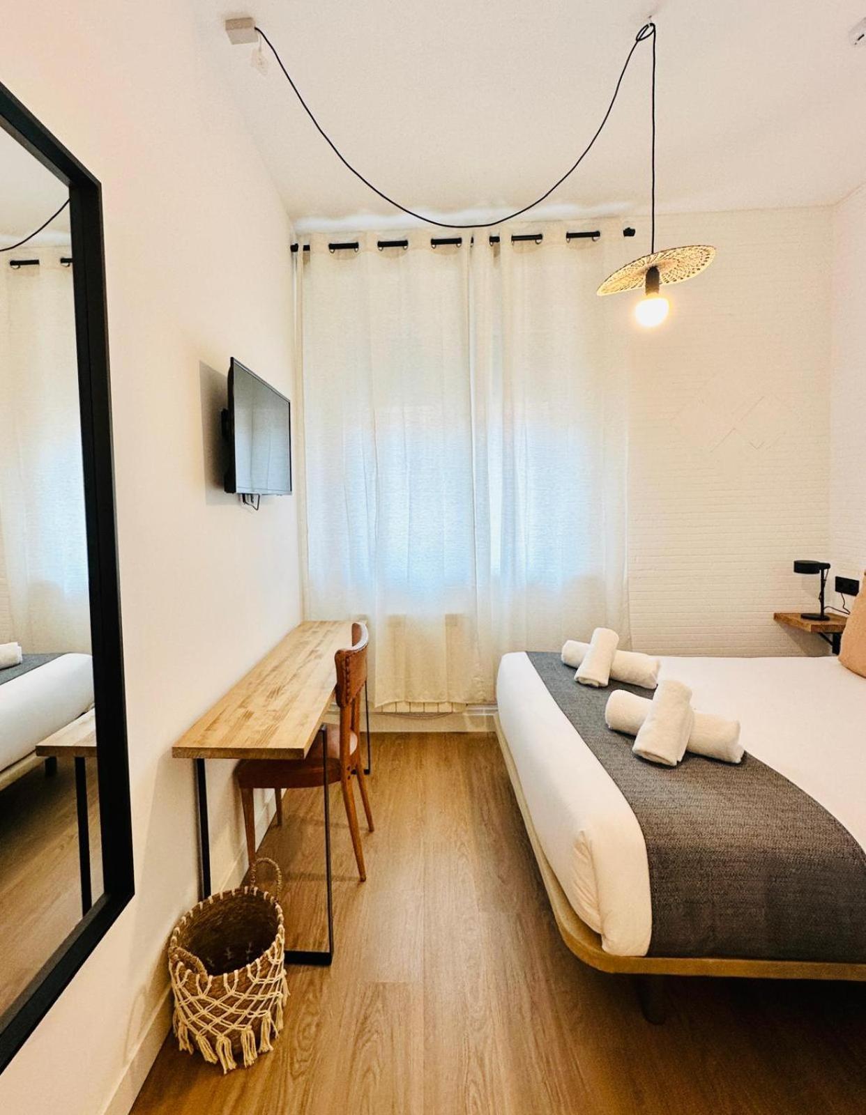 Autentic Boutique Moncloa Мадрид Екстериор снимка